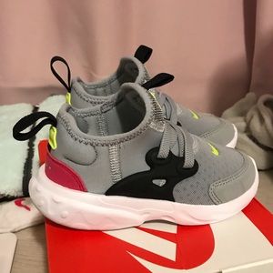 Toddler girls Nike Presto 7c